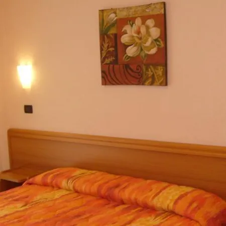 Apulia سان جيوفاني روتوندو