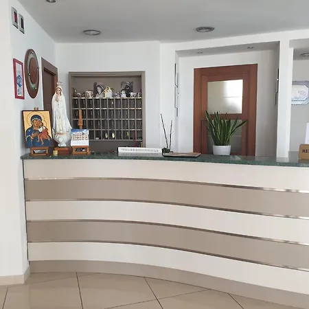 Apulia فندق